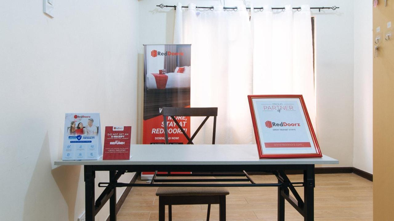 Reddoorz Plus @ A Rita Street San Juan San Juan  Dış mekan fotoğraf