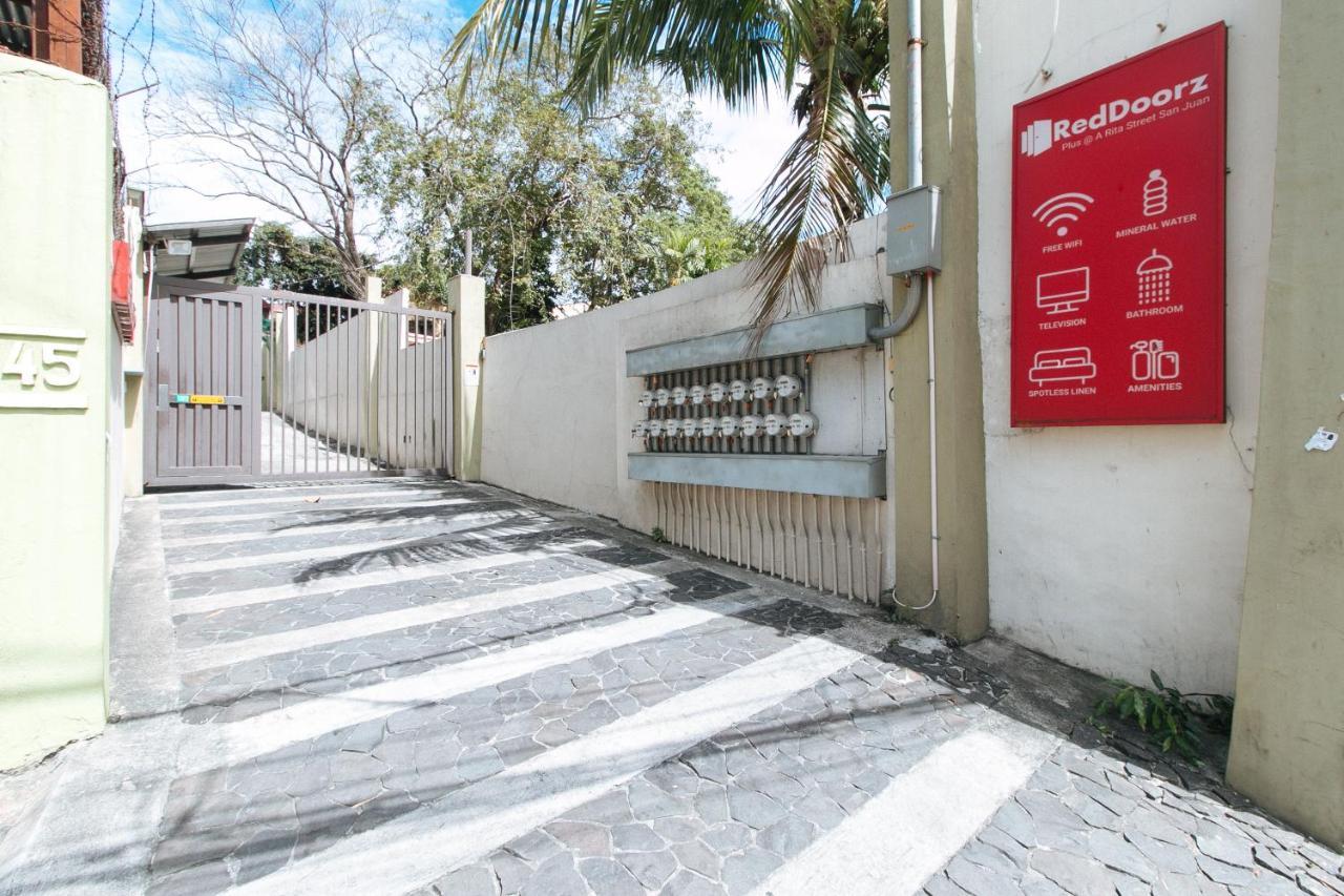 Reddoorz Plus @ A Rita Street San Juan San Juan  Dış mekan fotoğraf